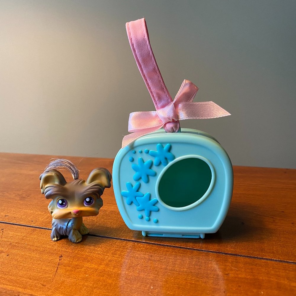 Littlest Pet Shop Portable Pets - Shi Tzu #398 + Carrier